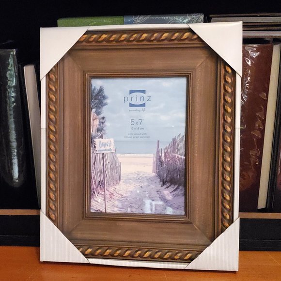 Prinz Grey Wash Carved Wood 5"x7" Photo Frame #1583-557 New in Box - Picture 1 of 2